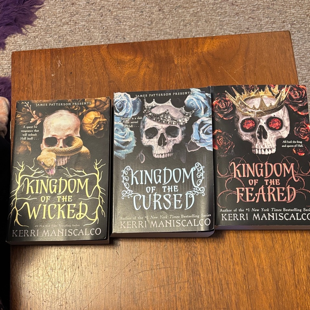 Kingdom of the Wicked Paperback Boxed Set - Picture 2 of 3